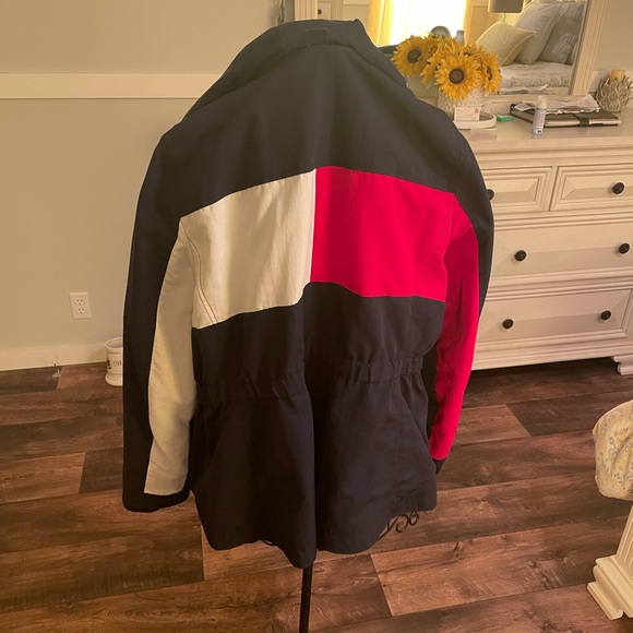 Tommy Hilfiger coat - Picture 3 of 9